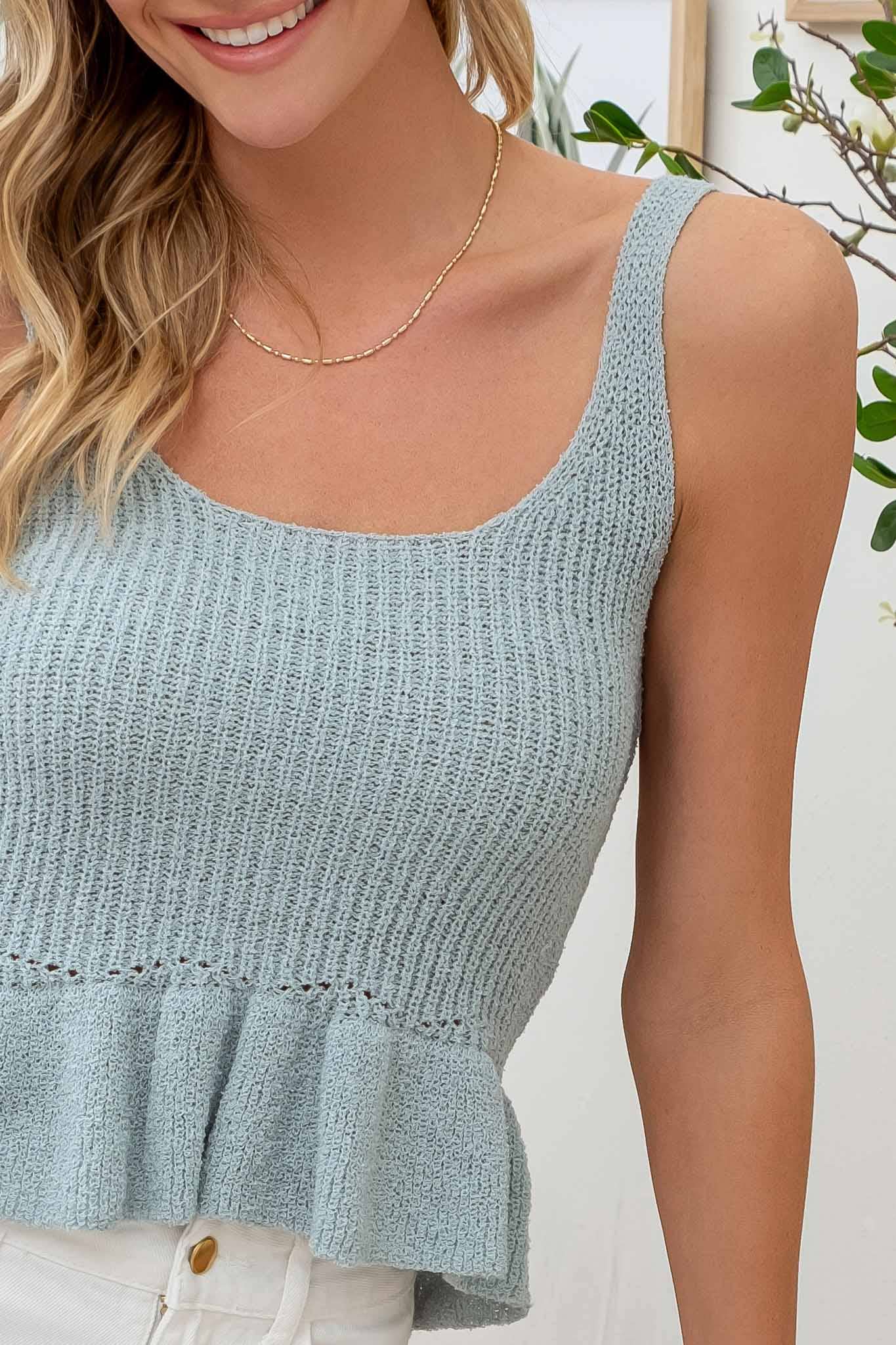 RUFFLE HEM SLEEVELESS SWEATER KNIT TOP