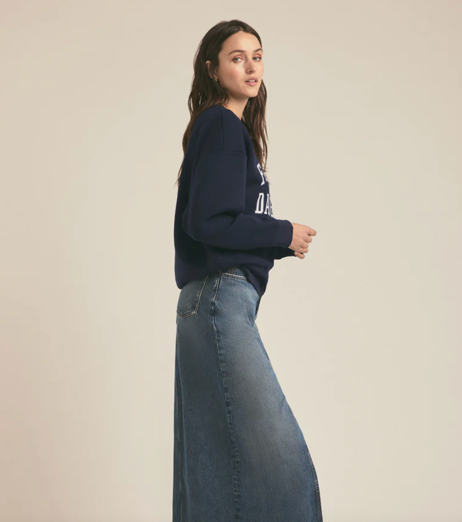 THE COLLEGIATE SWEATSHIRT
