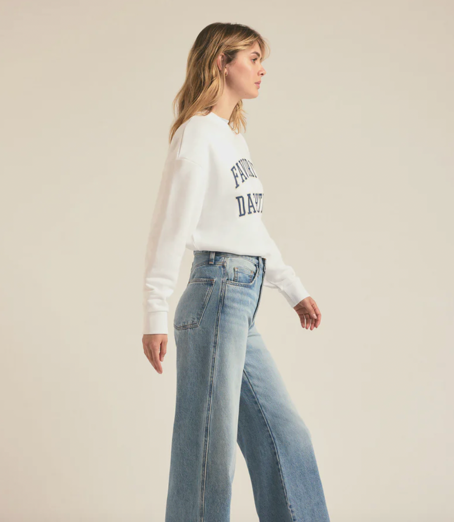 THE COLLEGIATE SWEATSHIRT