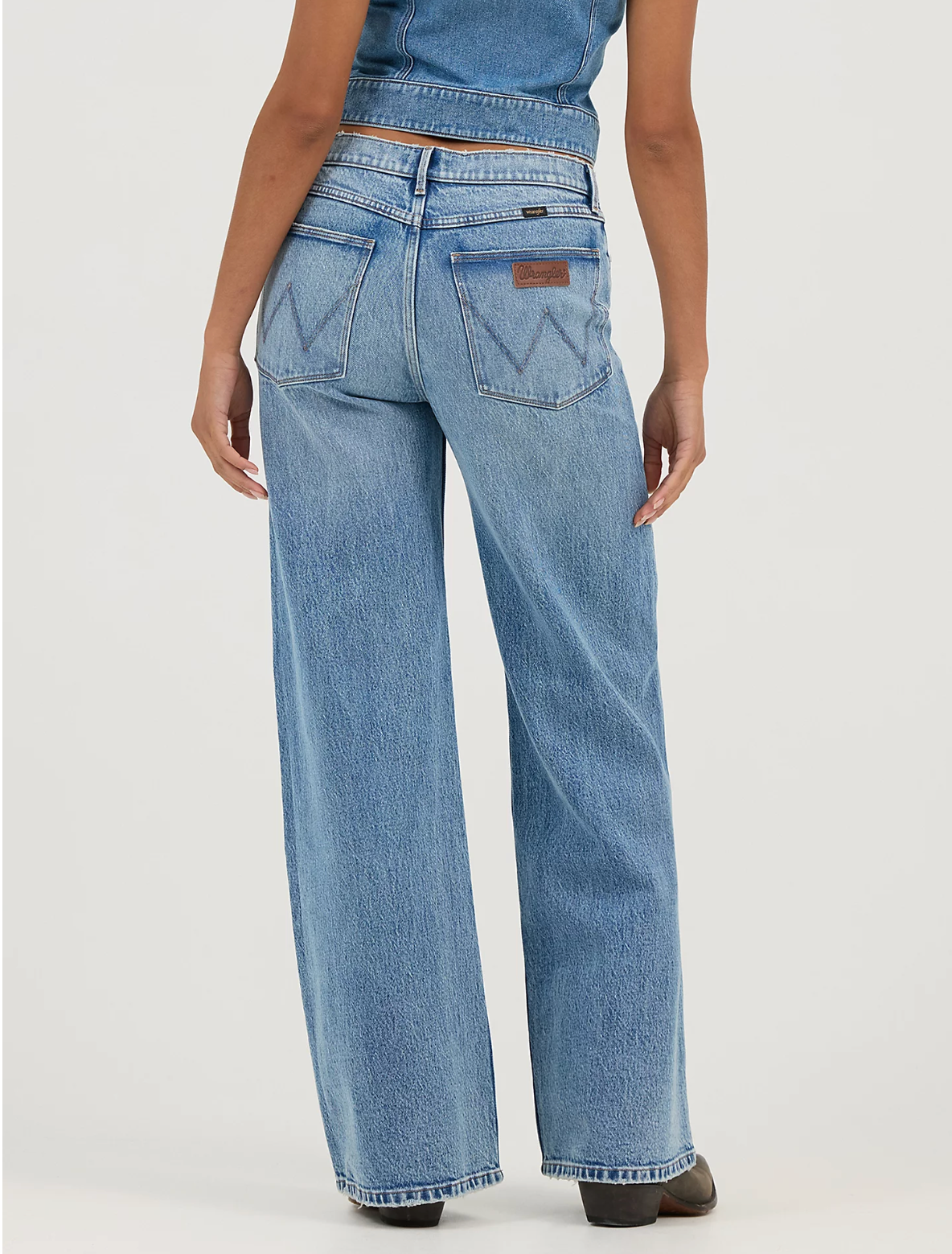 WOMEN'S LOW RISE BAGGY JEAN