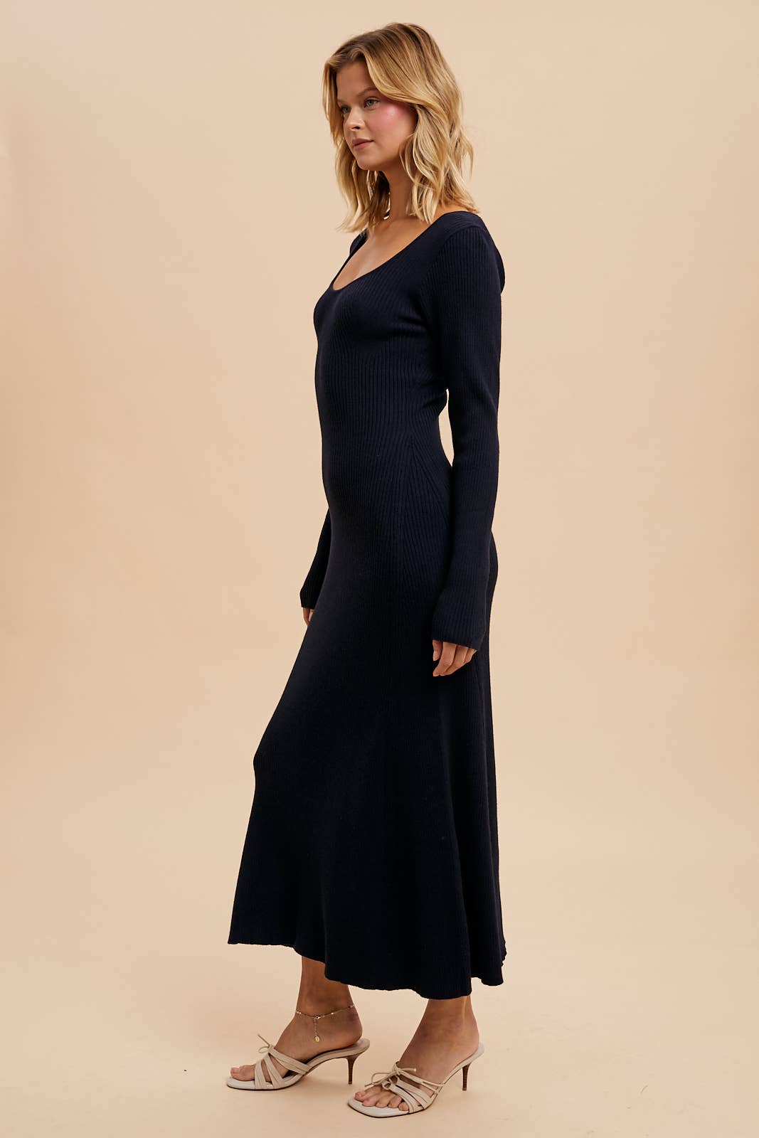 VISCOSE BLEND KNITTED MAXI SWEATER DRESS