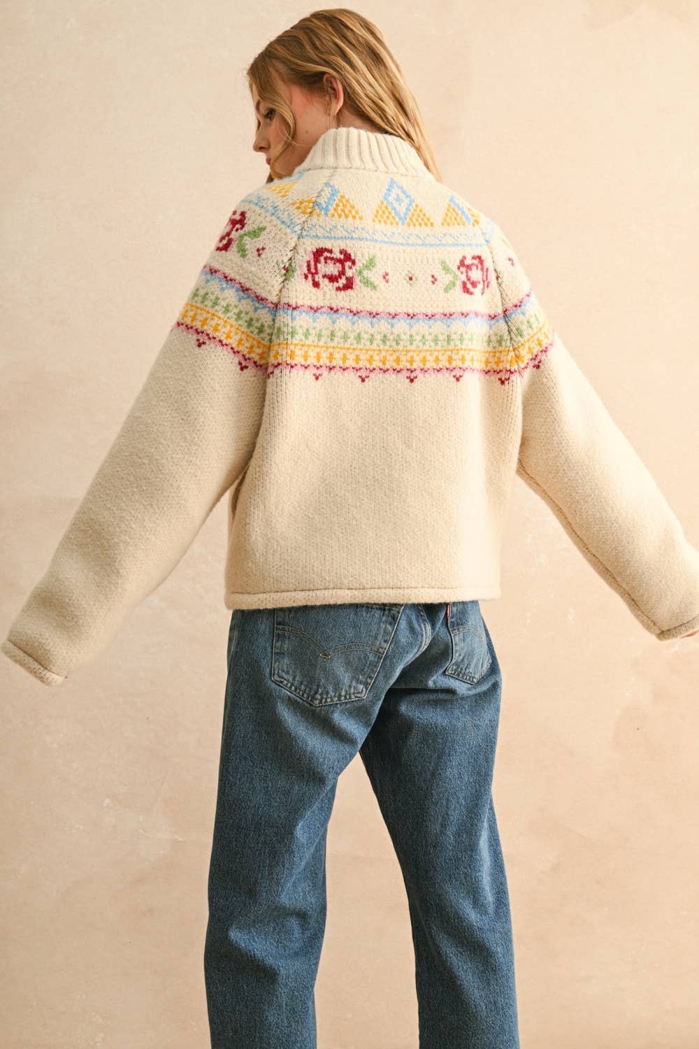 J5424   CROSS STITCH EFFEC KNIT PUFF JACKET