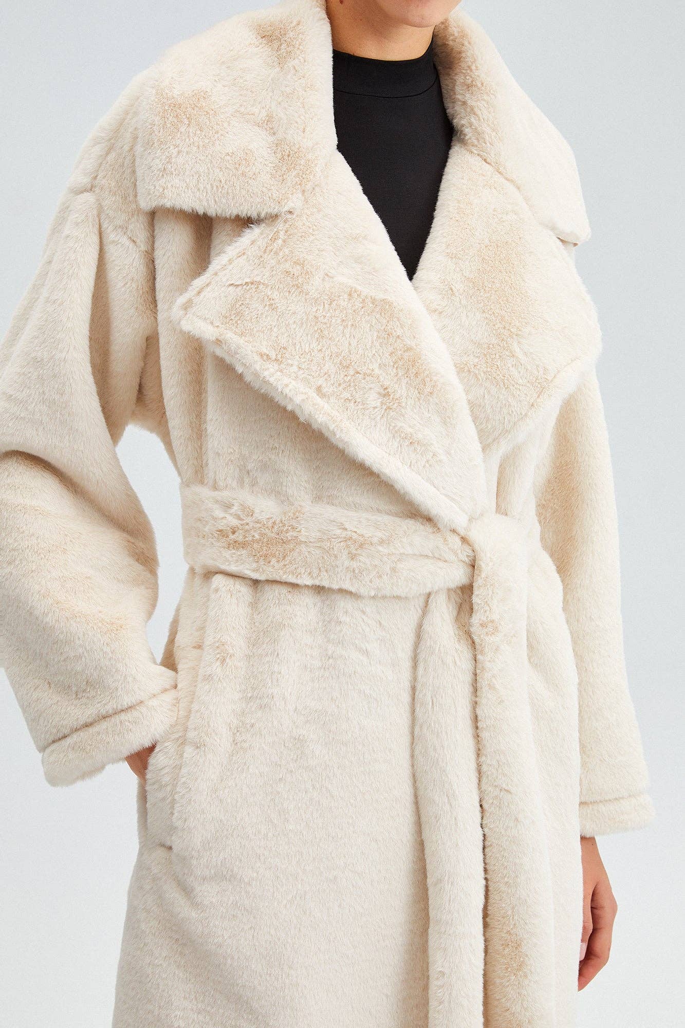 FAUX FUR COAT