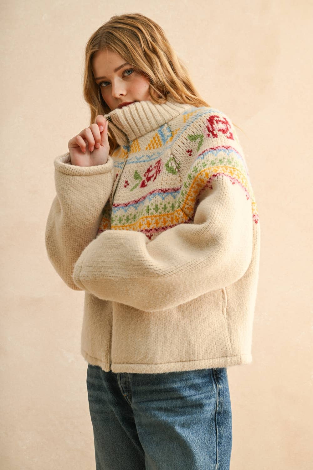 J5424   CROSS STITCH EFFEC KNIT PUFF JACKET