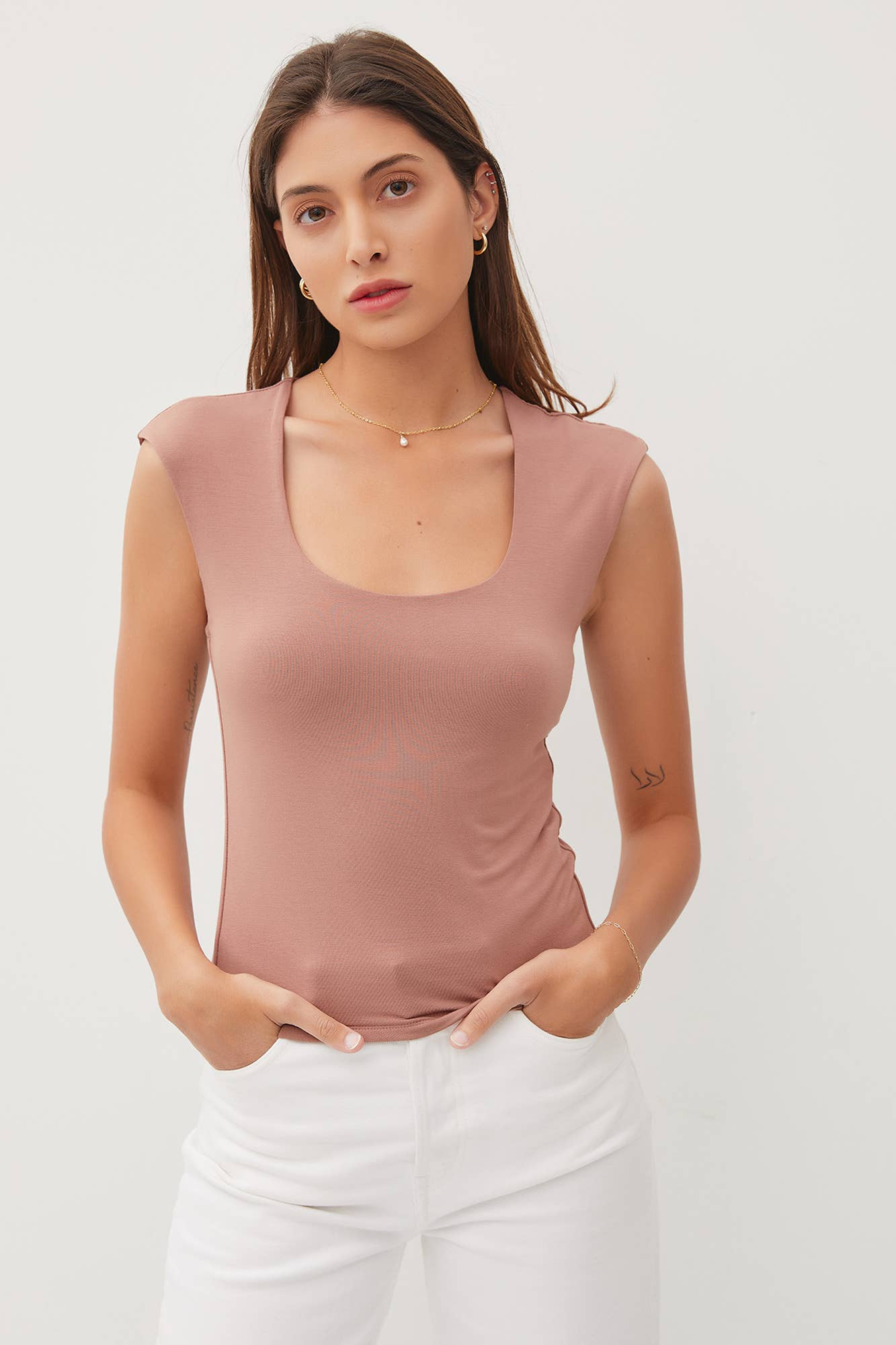 BASIC CAP SLEEVE KNIT TOP