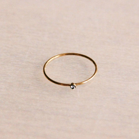 R666: Steel minimalist ring mini zirconia - gold